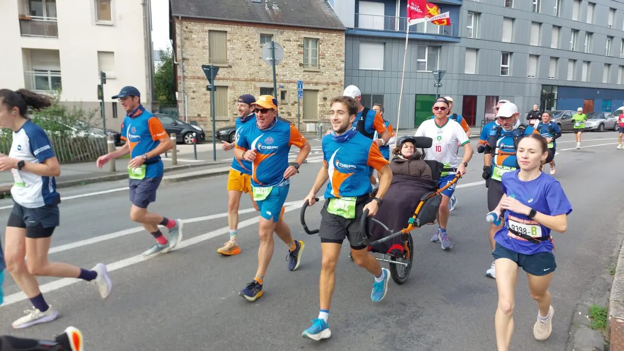 Marathon Vert de Rennes 2026 — la joëlette en course